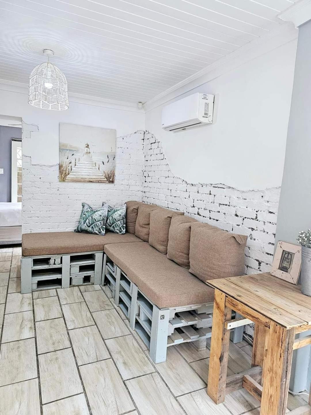 Le'Cottage Scottburgh Exterior photo